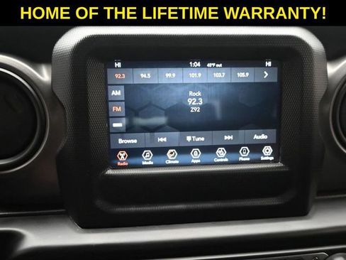 Used 2021 Jeep Gladiator Willys image 22