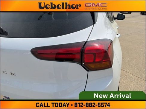 Used 2024 Buick Encore GX Preferred image 8