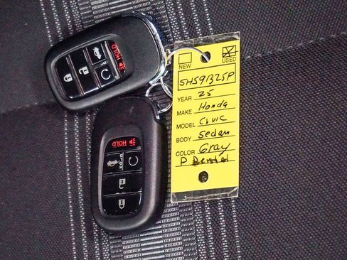 Used 2025 Honda Civic Sport image 22