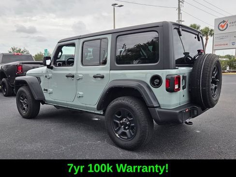 Used 2024 Jeep Wrangler Unlimited Sport AWD/4WD image 5