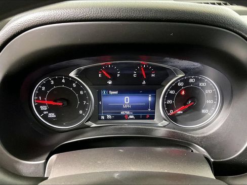 Used 2024 GMC Terrain SLE FWD image 16
