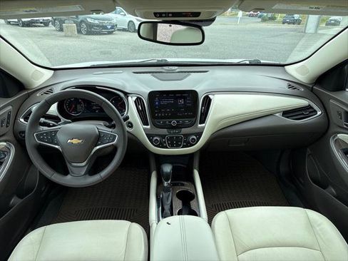 Used 2024 Chevrolet Malibu LT FWD image 26