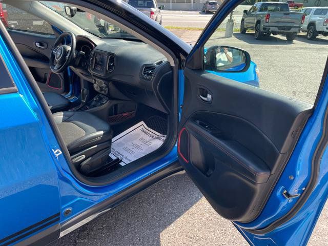 Used 2018 Jeep Compass Trailhawk w/ Navigation Group AWD/4WD image 27