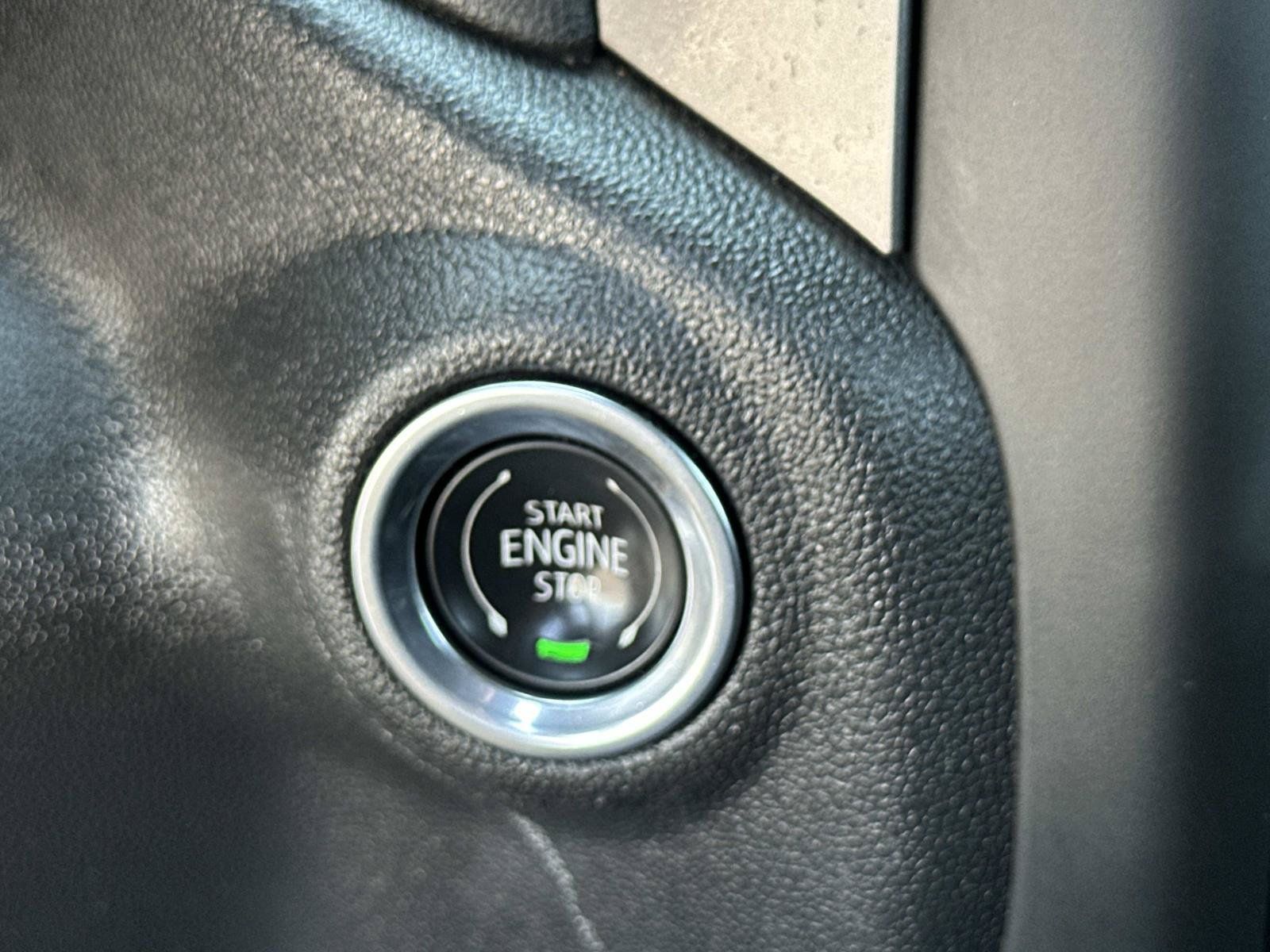 Used 2025 Chevrolet Silverado 1500 W/T RWD image 17