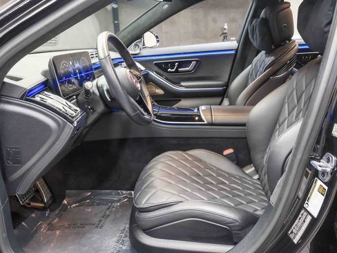 Certified 2022 Mercedes-Benz S 580 4MATIC Sedan w/ AMG Line Package image 18