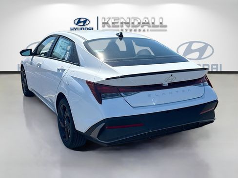 New 2026 Hyundai Elantra Sport FWD image 4
