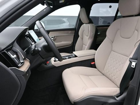New 2026 Volvo XC90 B6 Plus AWD/4WD image 8