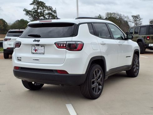 New 2026 Jeep Compass Latitude AWD/4WD image 7