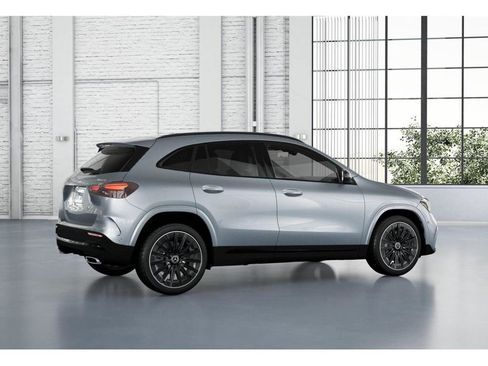 New 2026 Mercedes-Benz GLA 250 4MATIC image 19