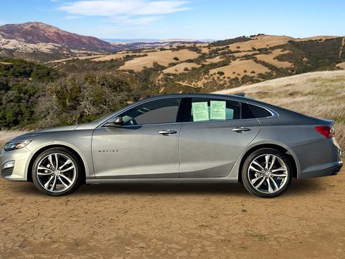 Used 2023 Chevrolet Malibu LT image 7