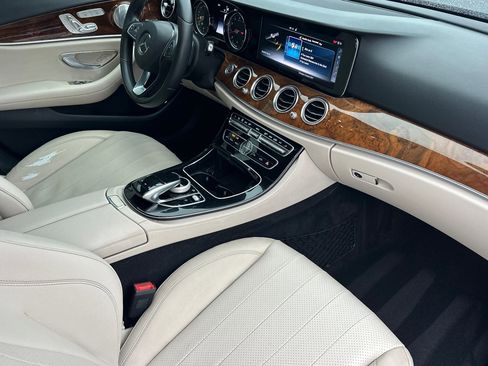 Used 2017 Mercedes-Benz E 300 image 15