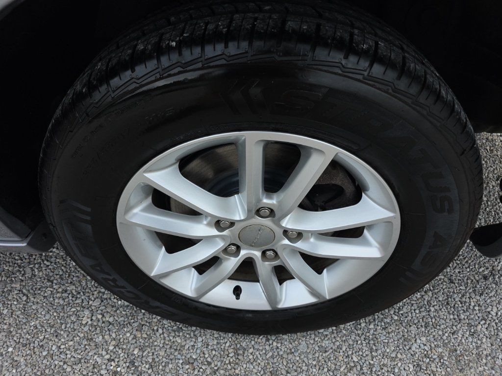 Used 2019 Dodge Grand Caravan SXT FWD image 24