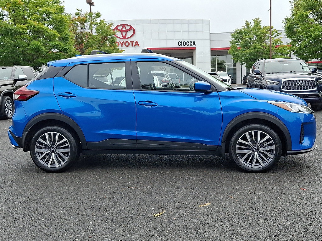 Used 2024 Nissan Kicks SV w/ Exterior Package FWD image 10