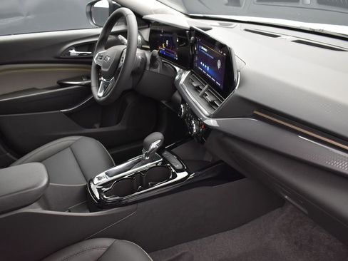 New 2026 Chevrolet Trax ACTIV image 22