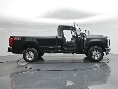 Certified 2024 Ford F250 XL w/ XL Off-Road Package image 5