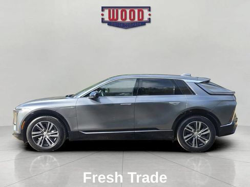 Used 2023 Cadillac Lyriq AWD image 4