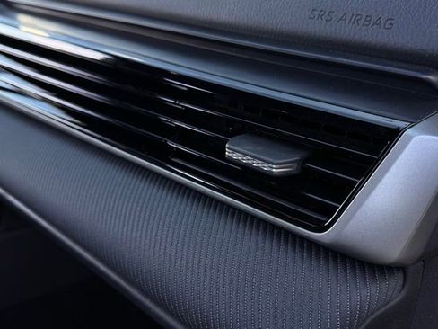 Used 2025 Toyota Camry LE image 45