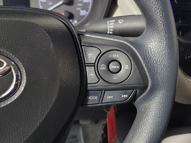 Used 2025 Toyota Corolla LE FWD image 25