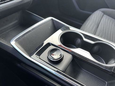 Used 2026 Chevrolet Equinox LT image 27