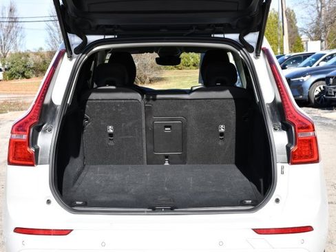 Certified 2025 Volvo XC60 B5 Plus w/ Climate Package image 25