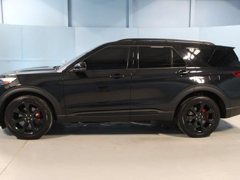 Used 2023 Ford Explorer ST w/ Equipment Group 401A AWD/4WD image 34
