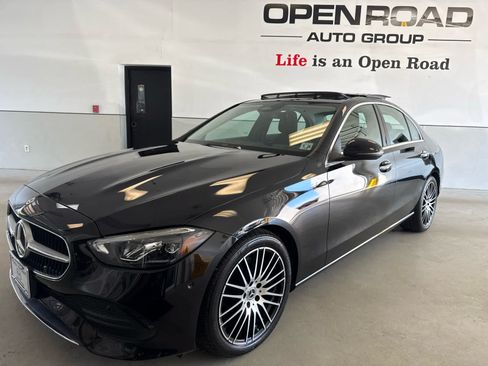 Used 2023 Mercedes-Benz C 300 4MATIC Sedan image 3