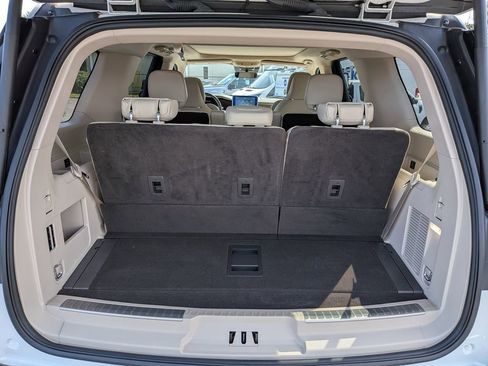 Certified 2021 Lincoln Navigator Reserve AWD/4WD image 13