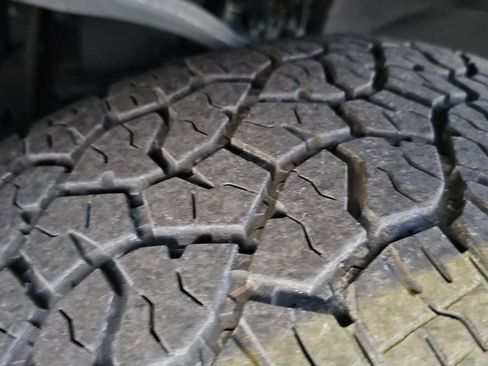 Used 2022 Chevrolet Silverado 1500 LTZ w/ LTZ Premium Package image 5