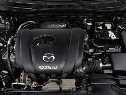 Used 2018 MAZDA MAZDA3 Grand Touring w/ Premium Equipment Package FWD image 32