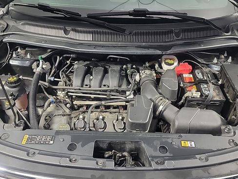 Used 2018 Ford Explorer XLT w/ Equipment Group 201A image 15