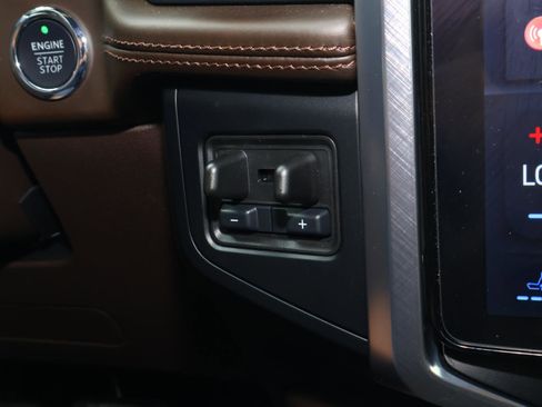 Used 2024 Ford Expedition King Ranch image 31