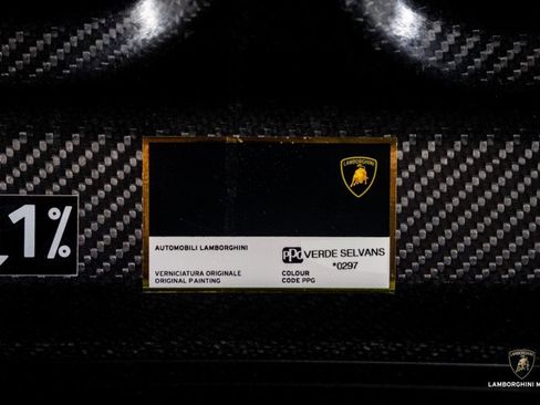 Used 2023 Lamborghini Huracan Tecnica image 6