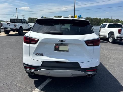 Used 2024 Chevrolet Blazer LT w/ LPO, Floor Liner Package FWD image 7