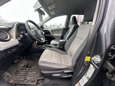 Used 2013 Toyota RAV4 LE image 26