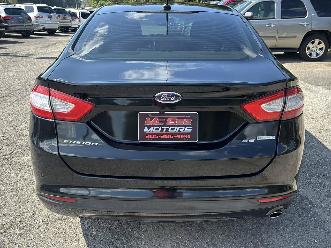 Used 2016 Ford Fusion SE FWD image 4