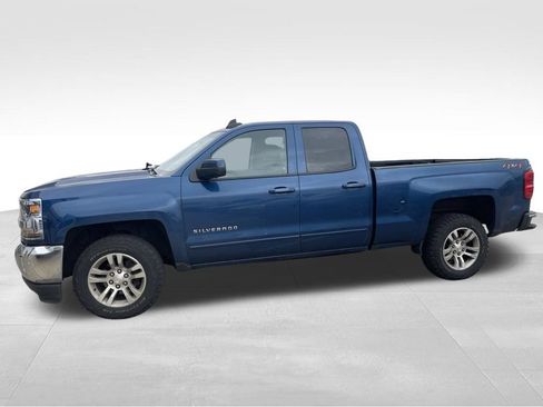 Used 2019 Chevrolet Silverado 1500 LT w/ All Star Edition AWD/4WD image 4