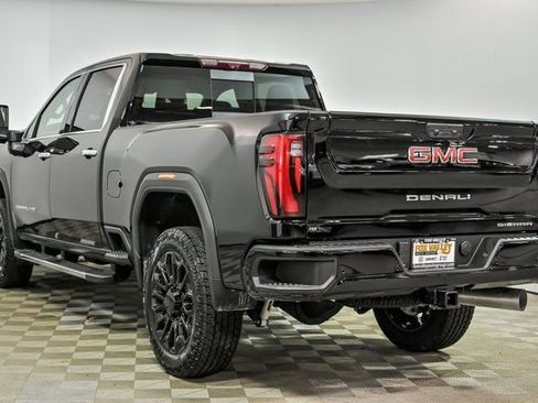 New 2026 GMC Sierra 2500 Denali w/ Denali Reserve Package image 4