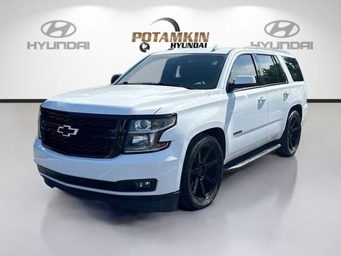 Used 2018 Chevrolet Tahoe LS RWD image 1