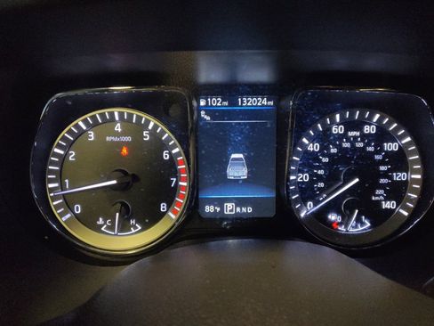 Used 2019 Nissan Titan SV w/ SV Convenience Package image 23