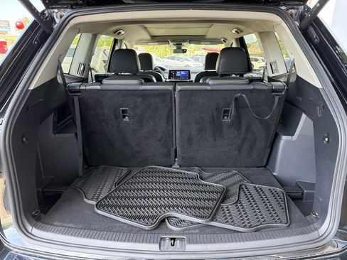 Certified 2024 Volkswagen Atlas SEL AWD/4WD image 28