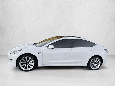 Used 2018 Tesla Model 3 Long Range image 4