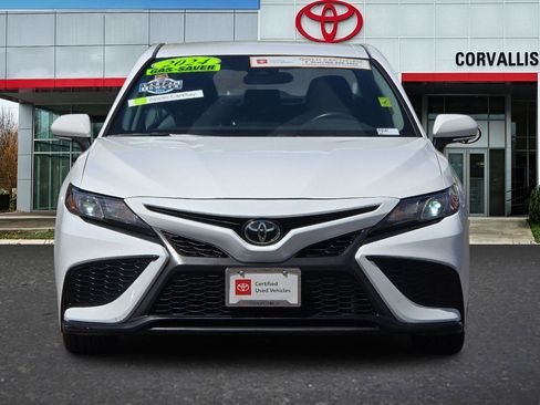 Certified 2024 Toyota Camry SE FWD image 9