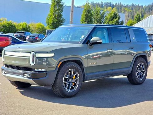 Used 2023 Rivian R1S Launch Edition AWD/4WD image 3