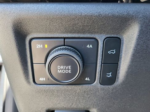 Used 2025 Ford Expedition Platinum w/ Driver's Package image 34