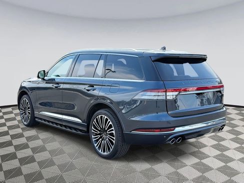 Used 2023 Lincoln Aviator Black Label w/ Dynamic Handling Package image 4