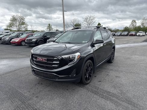 Used 2019 GMC Terrain SLE w/ Driver Convenience Package AWD/4WD image 2