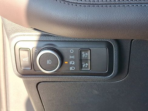 Used 2025 Ford Explorer Platinum w/ Ultimate Package image 26