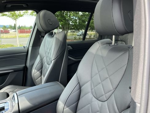 Used 2026 BMW X5 xDrive40i w/ Premium Package AWD/4WD image 18