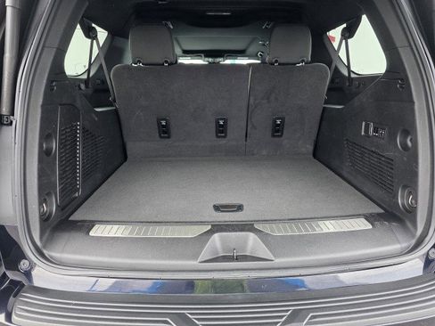 Used 2024 Chevrolet Suburban Premier w/ Premium Package image 14