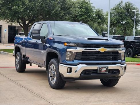 New 2026 Chevrolet Silverado 2500 LT w/ Texas Edition AWD/4WD image 2